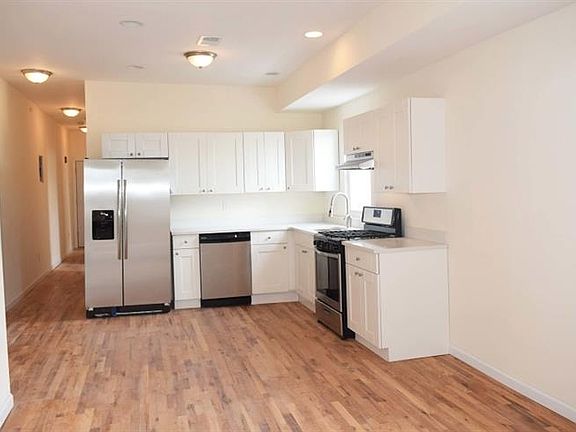 3rd image of 128-130 N 13th St APT 1R