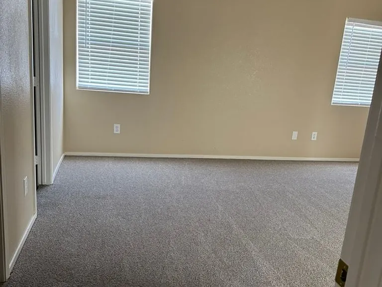 2228 Cambridge Elms St — Photo 11