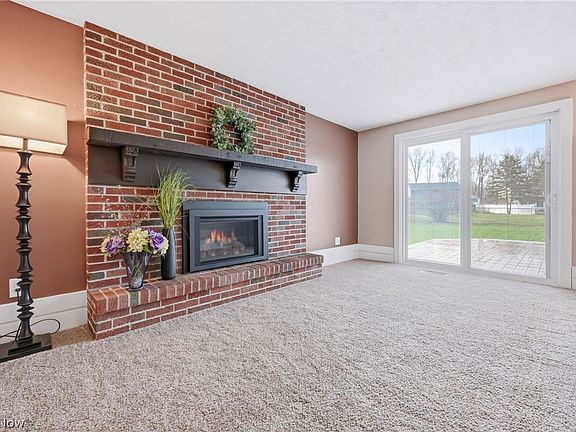 5th image of 8984 Sherwood Dr NE
