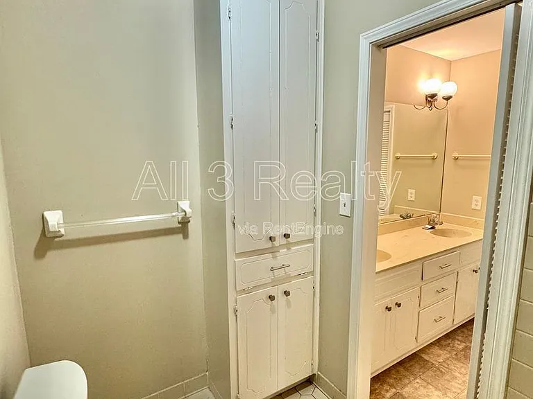 804 Hillman St — Photo 23