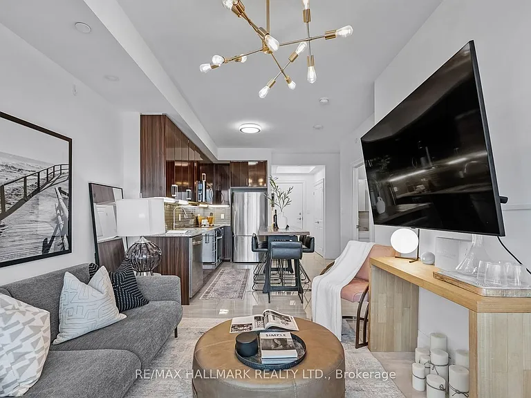 9608 Yonge St #1610A — Photo 9