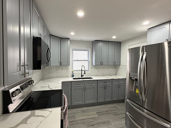 2nd image of 360 Whiton St #2
