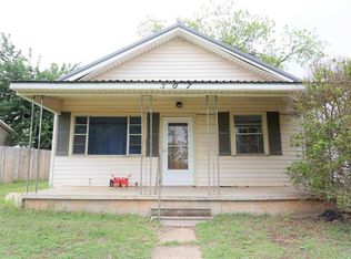 507 Ivanhoe St, Perry, OK 73077