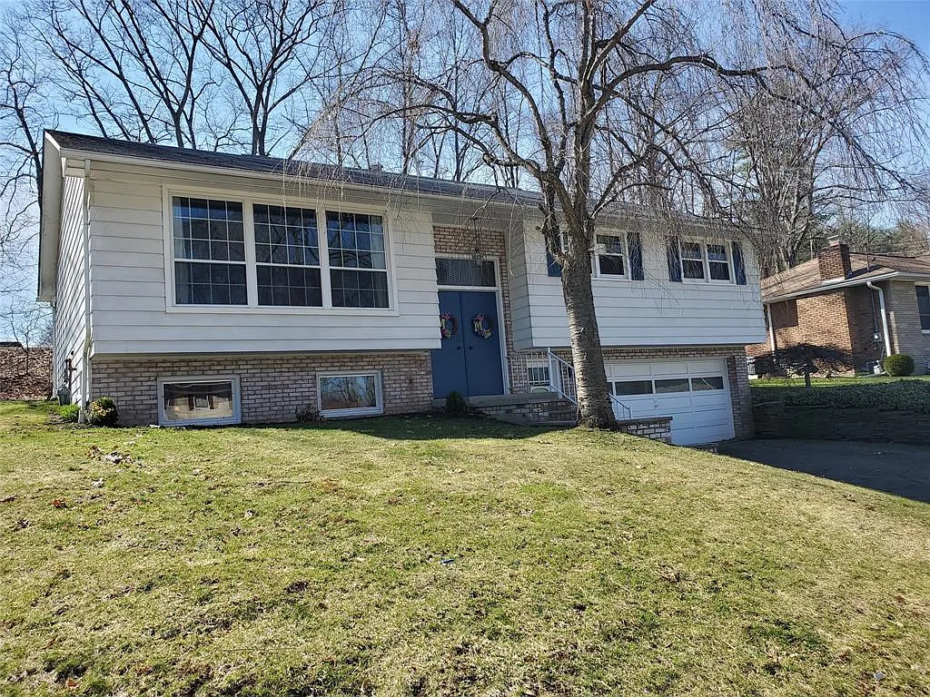 9 Exeter Dr photo 1