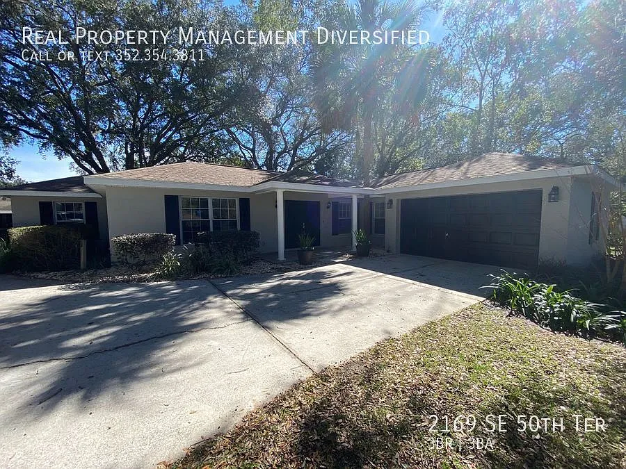 Not Available For Show Or Move In Unitl Mid September Beautifully Remodeled Home In Pine Oak Esta... — Photo 4