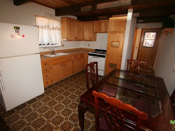 4th image of 120 Highland Ln