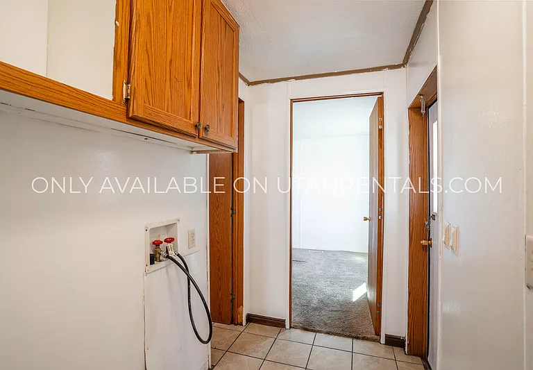 440 W Main St #8 — Photo 14