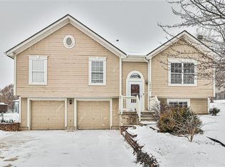 18504 E 11th Street Ct N, Independence, MO 64056