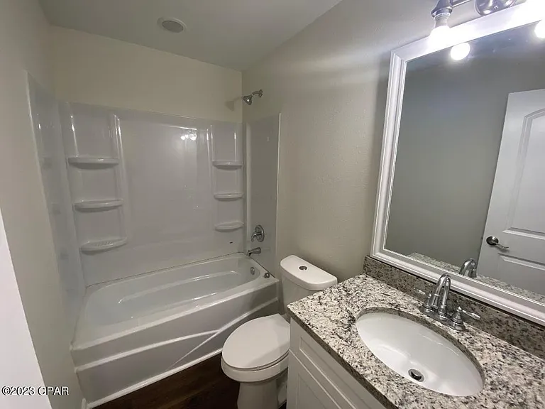 5917 Howard Rd — Photo 11