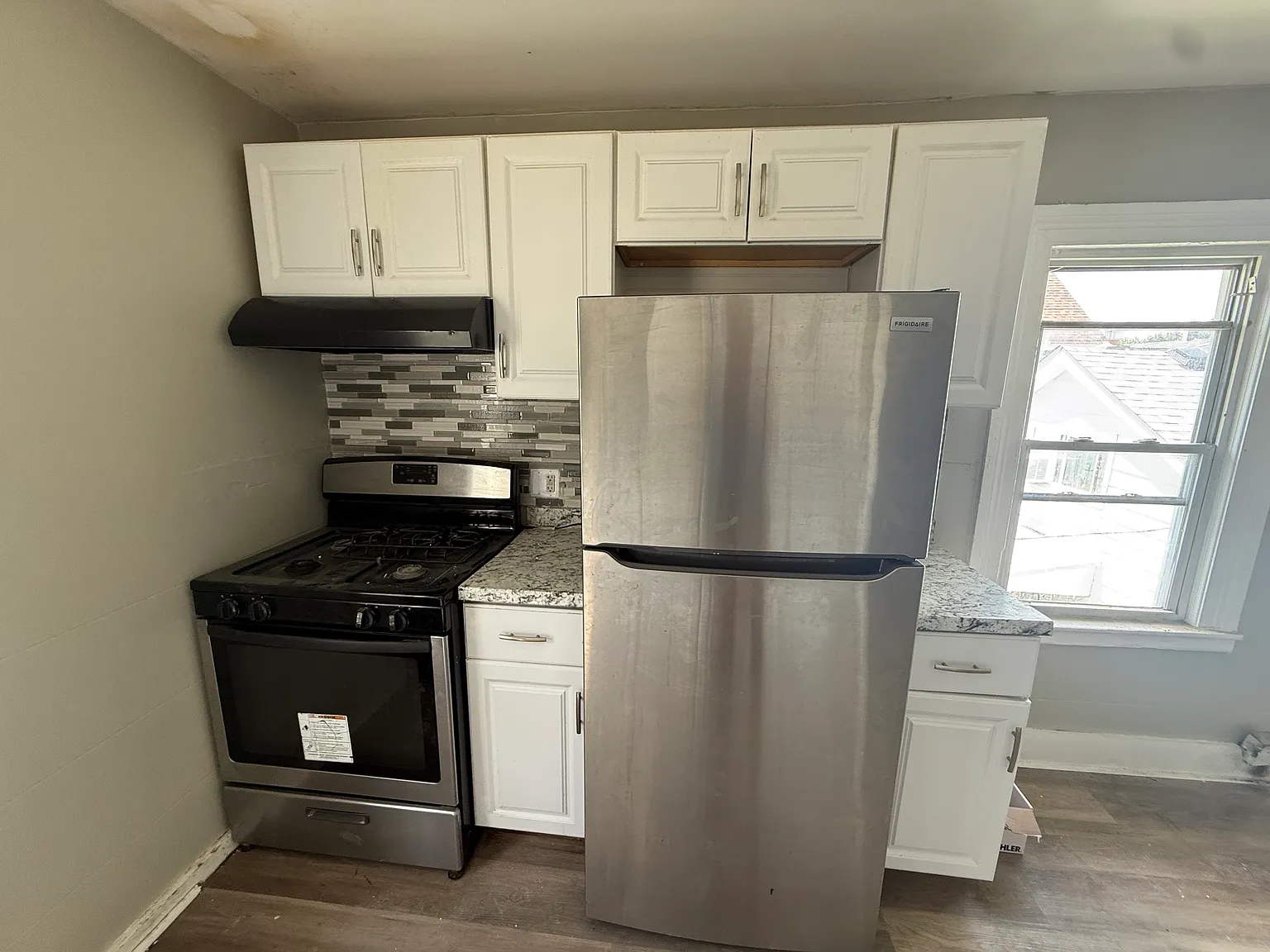 4 bed, $1,375 — Photo 3