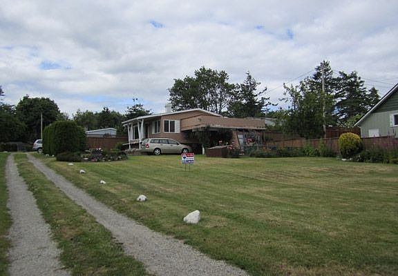 2nd image of 660 Driftwood Ln