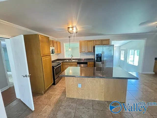412 Ewing St NW — Photo 9