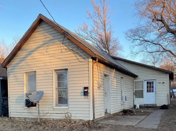 508 E 8th St, Newton, KS 67114