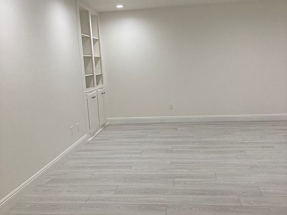 5th image of 130 W Mountain St APT 104