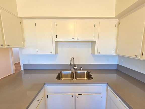 5th image of 8342 Columbine Ave #D
