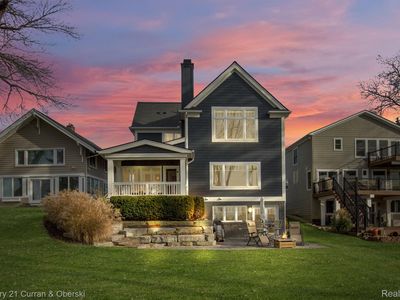 2653 Silverside Rd, Waterford, MI, 48328
