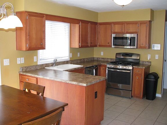 2nd image of 7339 Vanista Ct