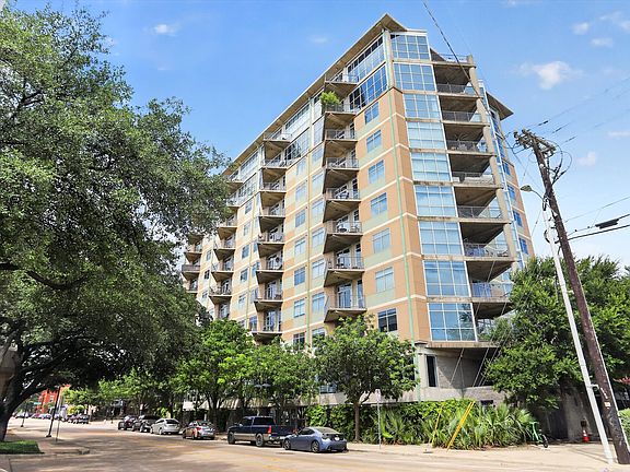 2nd image of 1001 Belleview St #703
