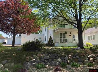 132 6th Ave S, Saint James, MN 56081