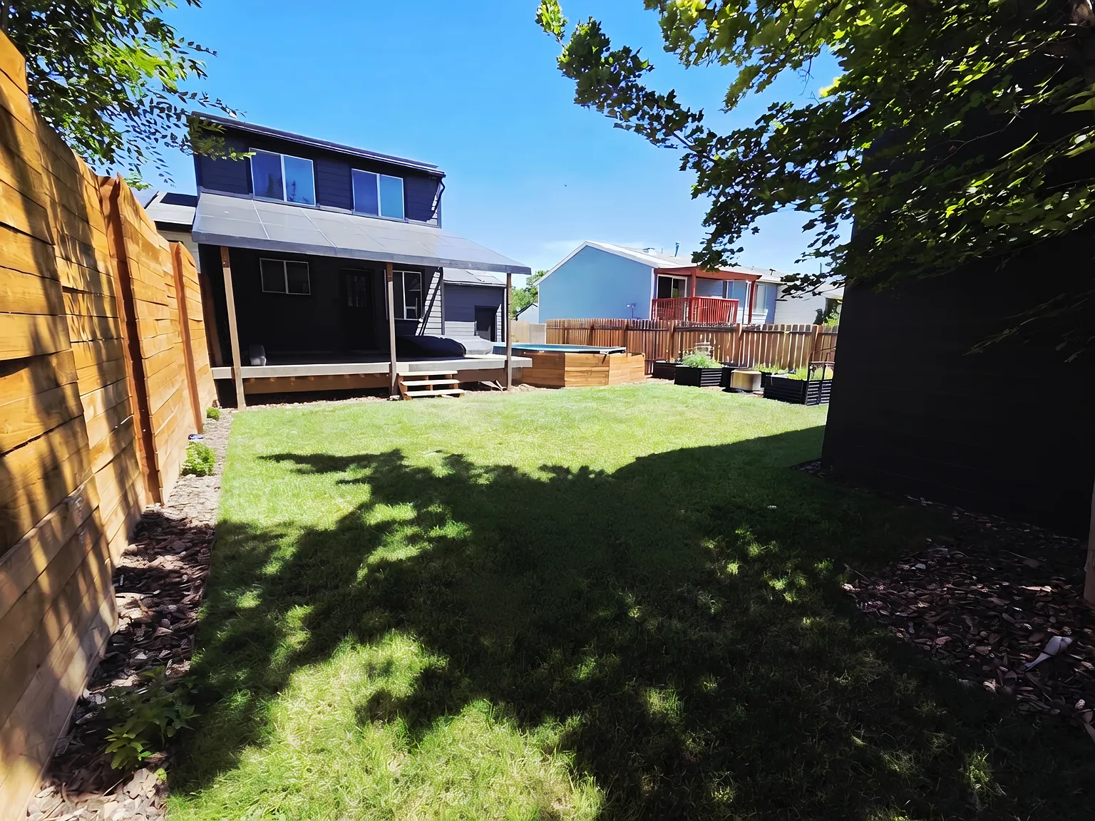 5 bed, 2155 sqft, $3,200 — Photo 2