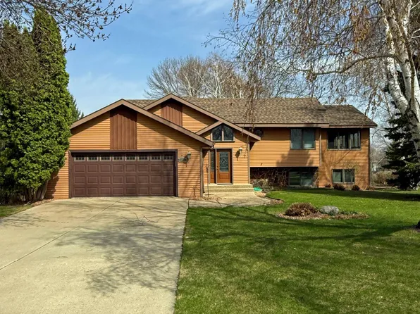 613 24th St SE, Willmar, MN 56201