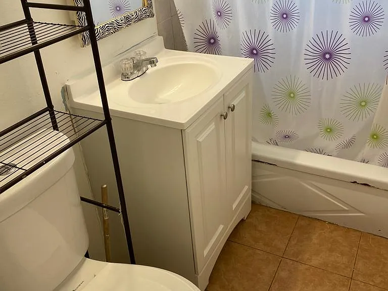 420 W Ruscomb St #2 — Photo 3