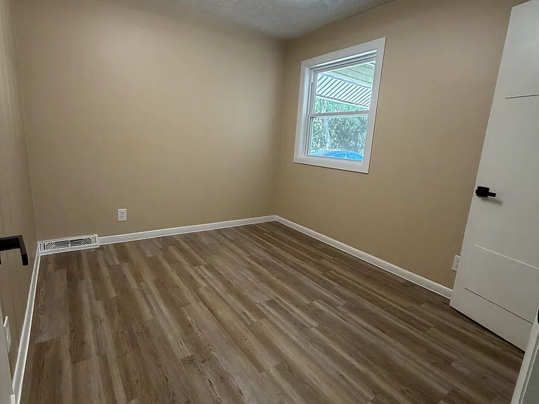 12238 Blazey Trl — Photo 7