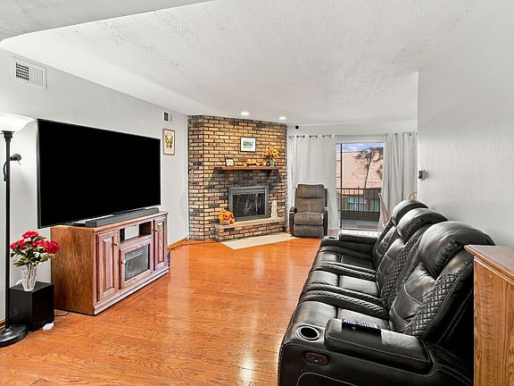 4th image of 11129 Northwest Rd APT F