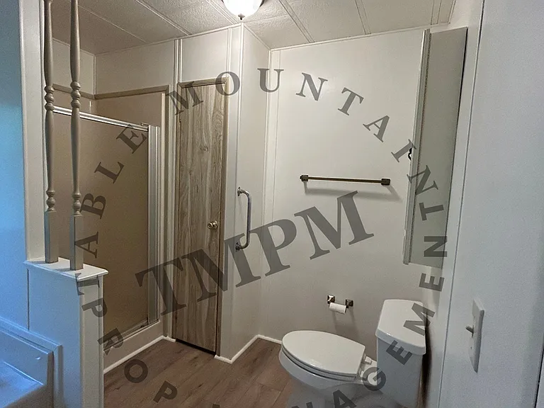373 Lodgeview Dr — Photo 10