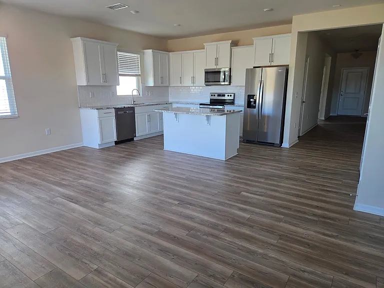 1625 Heron Pond St — Photo 4