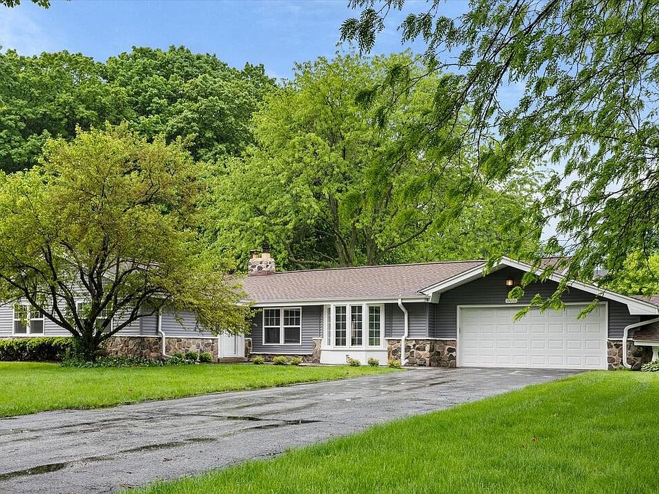 1st image of 19050 Benington DRIVE