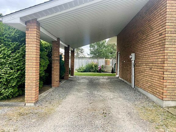 4th image of 494 Salter St