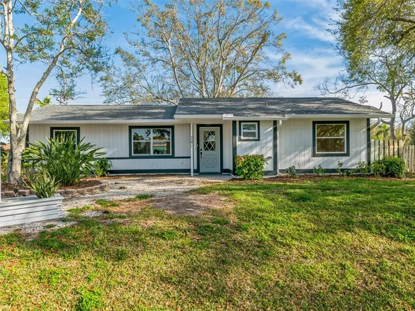 281 Treasure Rd, Venice, FL 34293