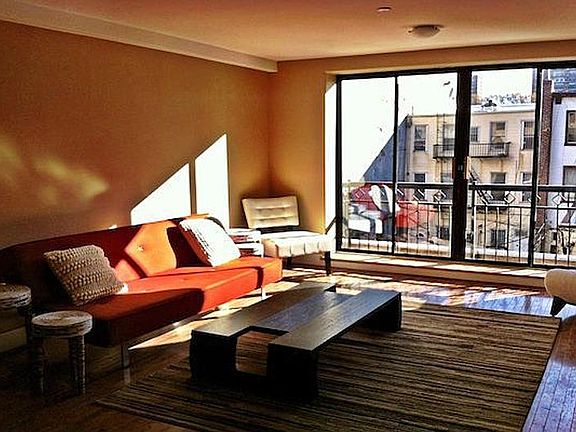 2nd image of 80 Meserole St #00
