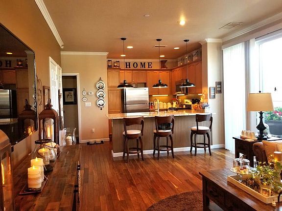 3rd image of 1202 Toscana Way