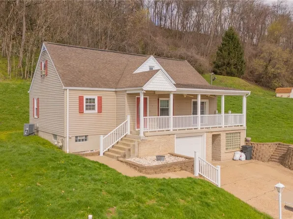 149 Church St, Rayland, OH 43943