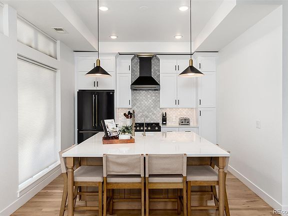 5th image of 1733 Grove Street #4
