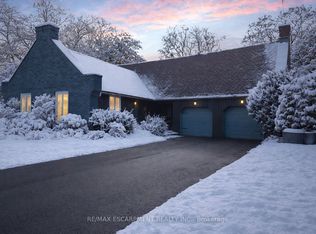 1294 Gatehouse Dr, Mississauga, ON L5H 1A5