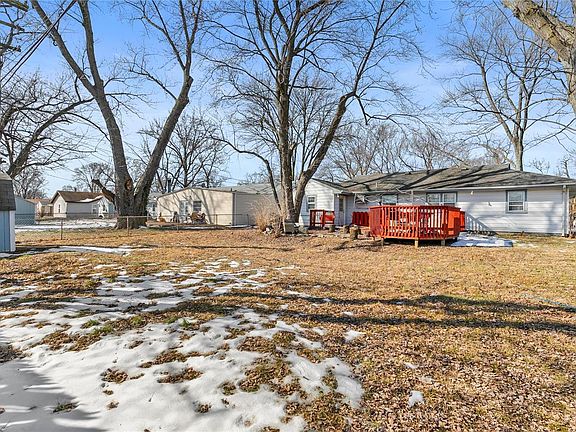 4th image of 11 Elwood Ct