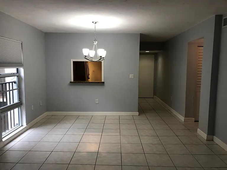 6884 N Kendall Dr #C302 — Photo 11