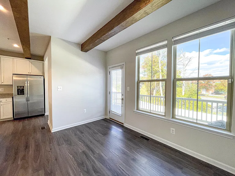 10132 Dorsey Ln — Photo 25
