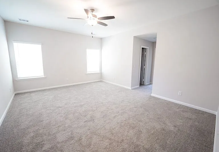 125 Chilburn Cir — Photo 15