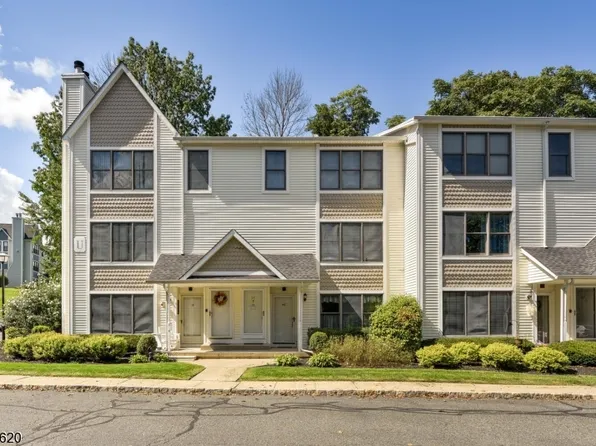 40 Portsmouth Ct #40, Hamburg Boro, NJ 07419