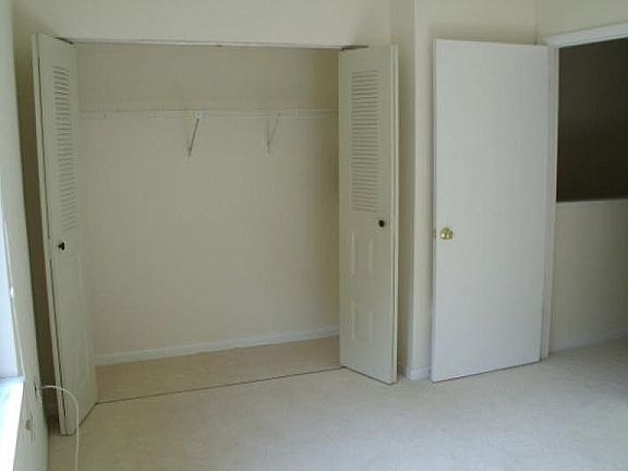 5th image of 2735 SW 35th Pl APT 1903