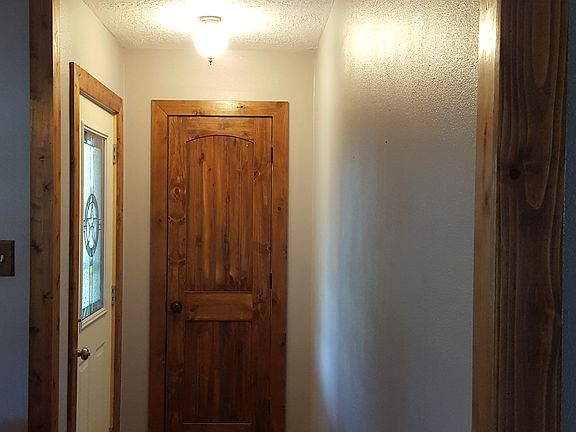 Entry way