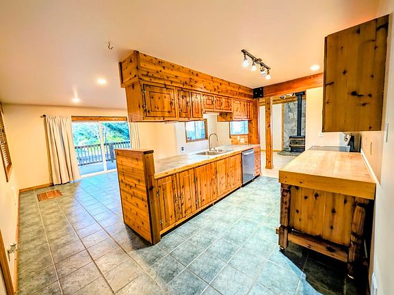 5th image of 11117 Minterwood Dr NW