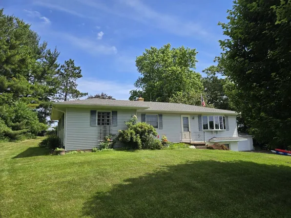 4062 Schneider Drive, Oregon, WI 53575