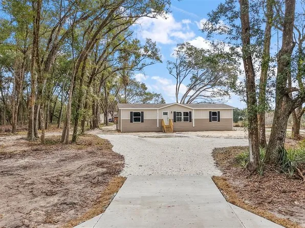 6555 SE 165th Ave, Ocklawaha, FL 32179