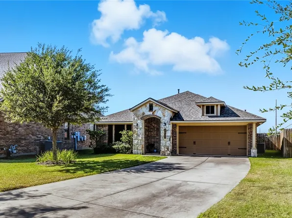 1020 Venice Dr, Bryan, TX 77808