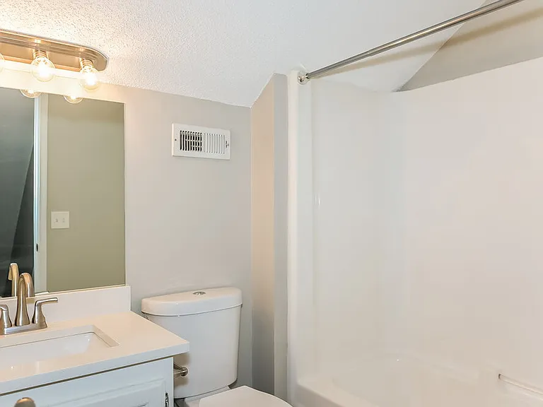 309 Cedar Park Cir — Photo 16